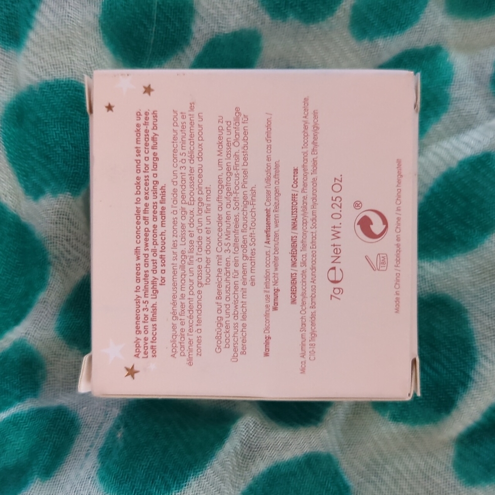 Ciate Extraordinary Translucent Powder - Picture 5 of 5